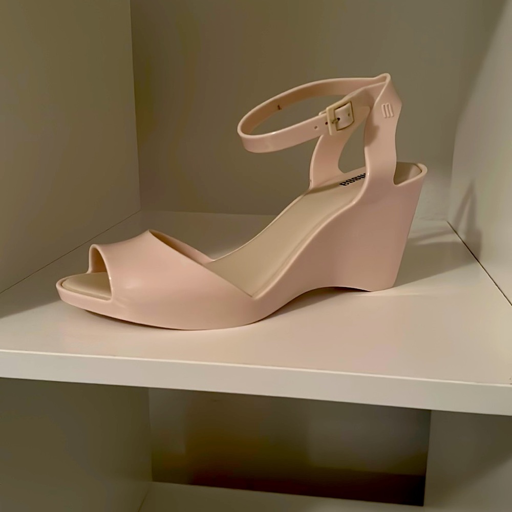 Off white /cream comfort wedge.  Dress up or down..